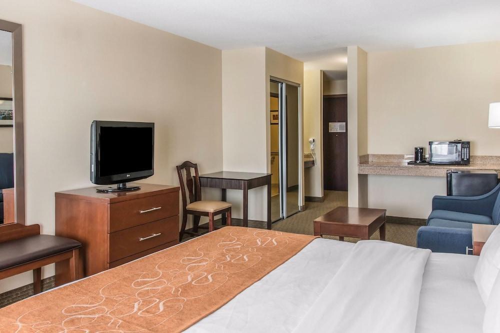 Comfort Suites Уиксом Экстерьер фото
